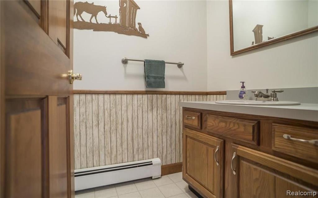 980 North Kellogg Road Howell, MI 48843 - Photo 9 of 18