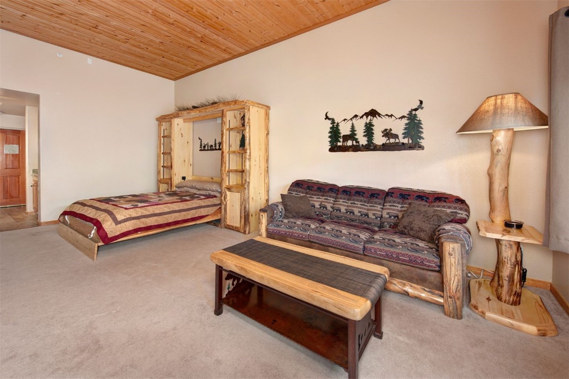 23110 Highway 6, Unit 5062 Keystone, CO 80435 - Photo 6 of 37 a spacious bedroom with two beds and a couch