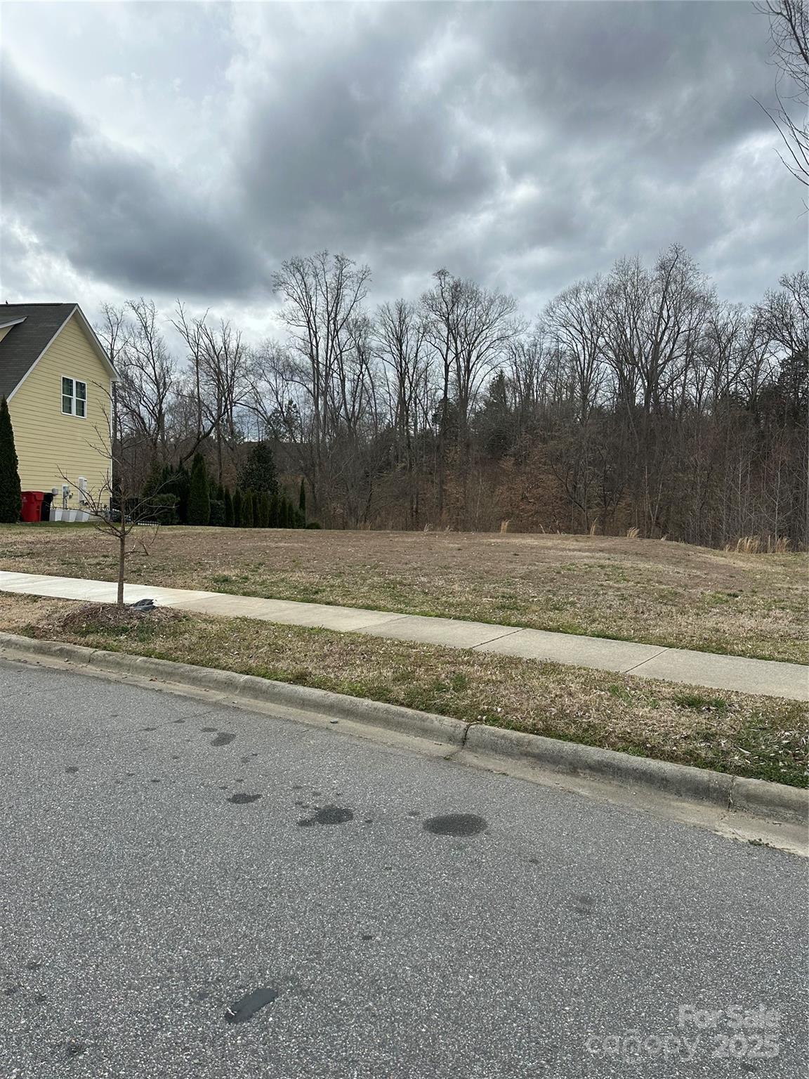 a view of a terrace view