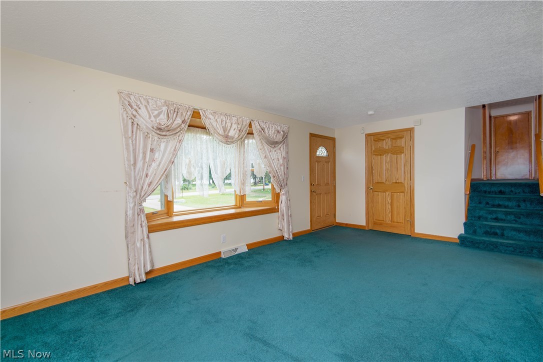 4663 Industry Road Ravenna, OH 44266 - Photo 3 of 33 Gallery Image 3