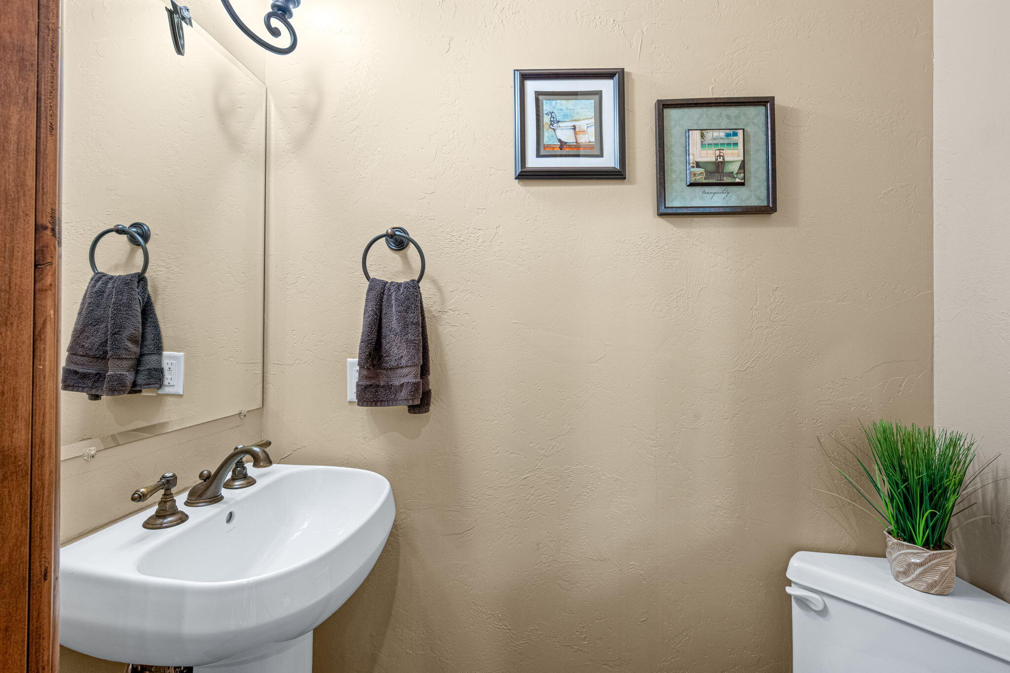 1536 Cliff Point Circle St. George, UT 84790 - Photo 35 of 63 33-web-or-mls-1536 Cliffpoint Cir. St. G