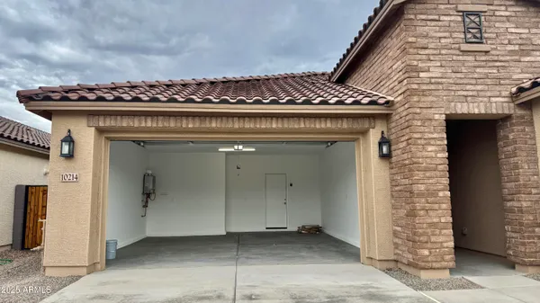 $2,750 | 10214 West Indianola Avenue, Avondale, AZ 85392