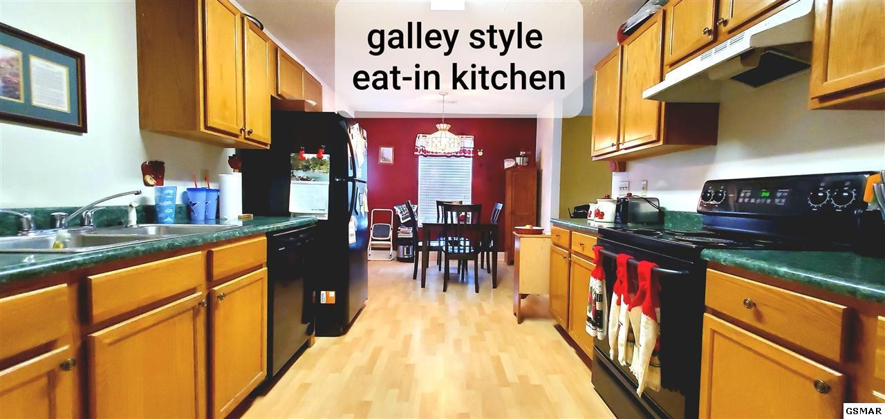 1738 Meadow Ridge Circle, Unit CLOSETOWALTERSTATECOLLEGE Sevierville, TN 37862 - Photo 15 of 34 Gallery Image 15