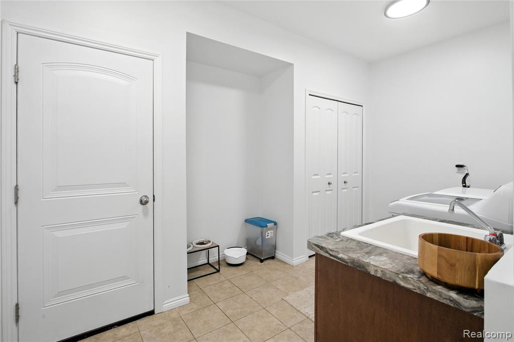 27245 Ritter Boulevard Flat Rock, MI 48134 - Photo 36 of 49 Gallery Image 36