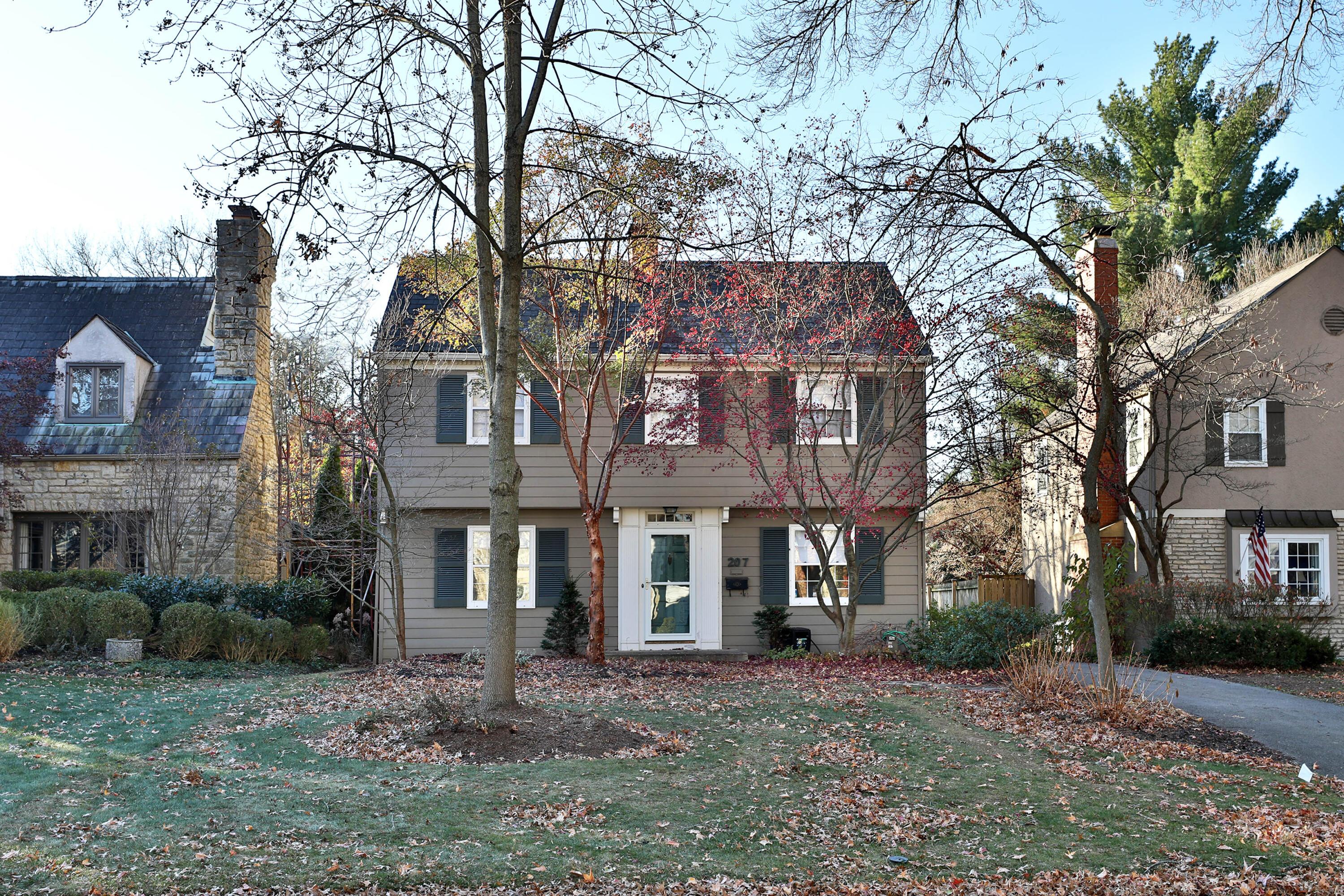 207 West Cooke Road Columbus, OH 43214 - Photo 1 of 33 207-W-Cooke-01