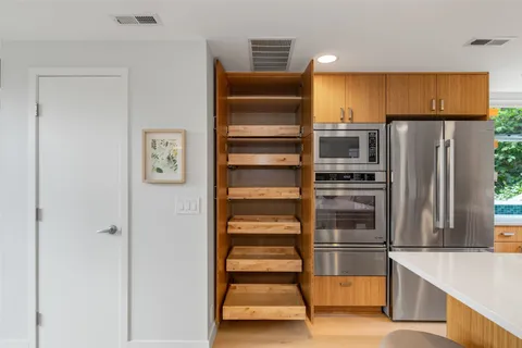 $965,000 | 4529 34th Avenue South, Seattle, WA 98118
