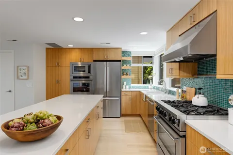 $965,000 | 4529 34th Avenue South, Seattle, WA 98118