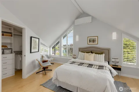 $965,000 | 4529 34th Avenue South, Seattle, WA 98118