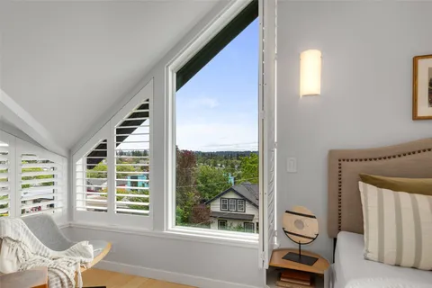 $965,000 | 4529 34th Avenue South, Seattle, WA 98118