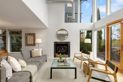 $965,000 | 4529 34th Avenue South, Seattle, WA 98118
