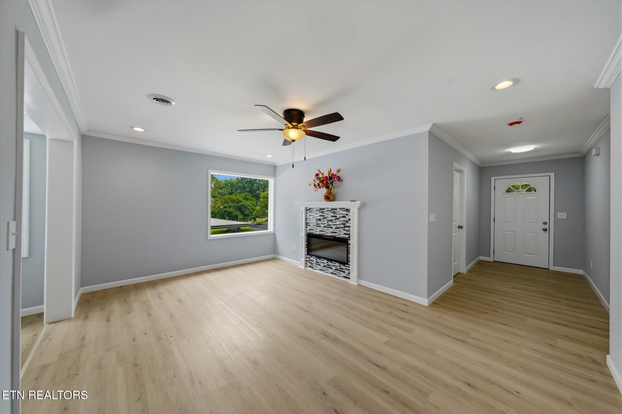 100 Delaware Avenue Oak Ridge, TN 37830 - Photo 3 of 27 05-100-Delaware-Ave-Oak-Ridge-TN-5