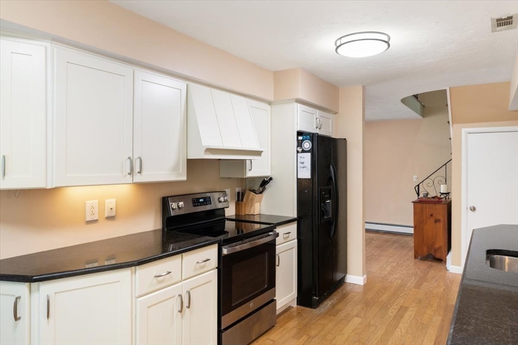 9 Ruthellen Road Holliston, MA 01746 - Photo 6 of 35 Gallery Image 6
