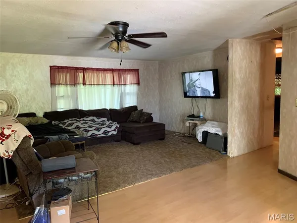 $195,000 | 420 Nancy Drive, Lonedell, MO 63060