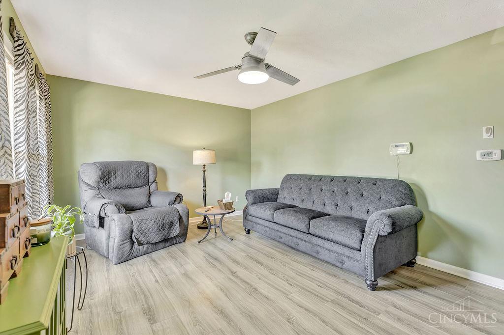2543 Topeka Street Cincinnati, OH 45231 - Photo 17 of 24