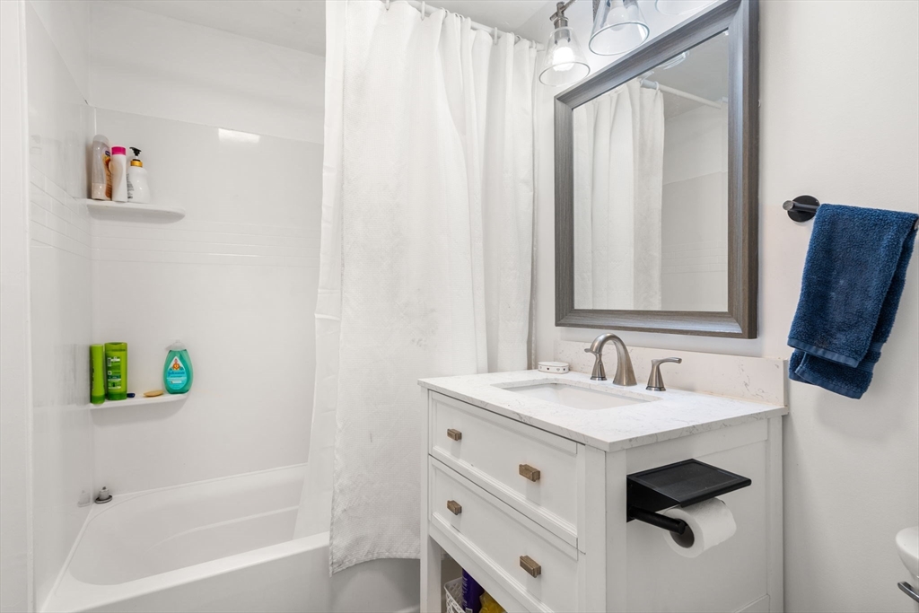 252 Shaw Street Lowell, MA 01851 - Photo 19 of 27