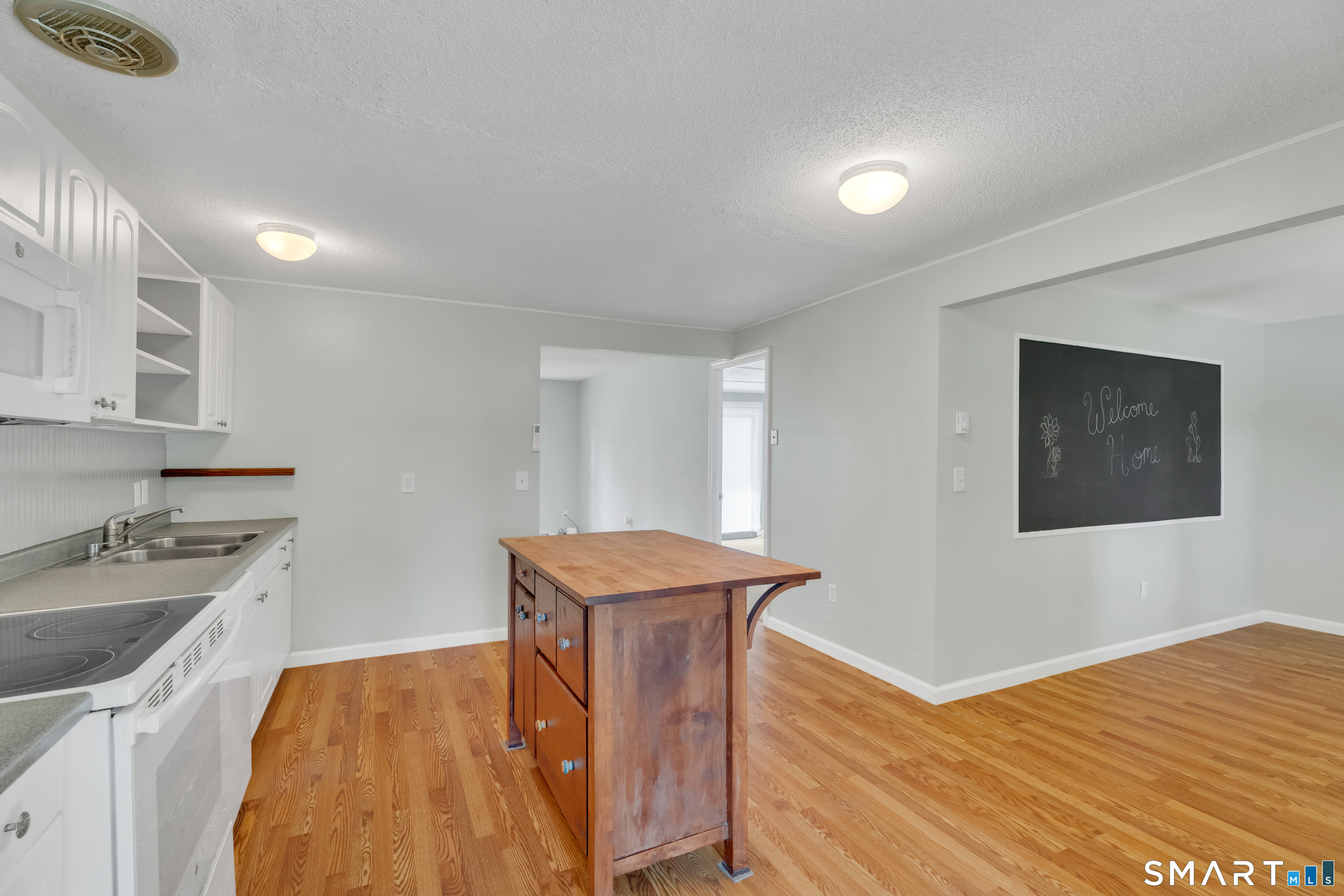13 Pennywise Lane Ledyard, CT 06339 - Photo 10 of 26