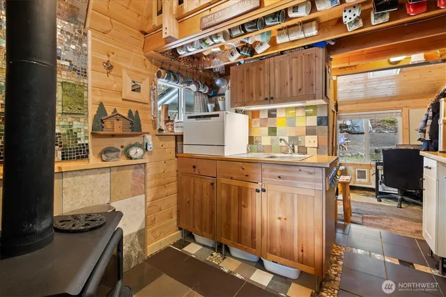 $298,999 | 165 Nisqually Way, Ashford, WA 98304