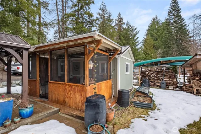 $298,999 | 165 Nisqually Way, Ashford, WA 98304