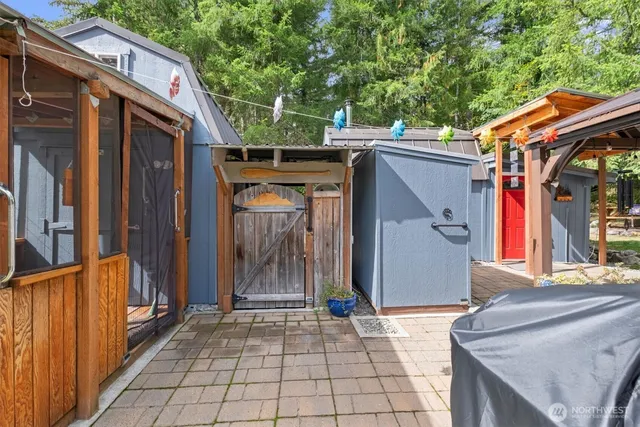 $298,999 | 165 Nisqually Way, Ashford, WA 98304