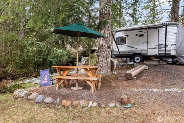 $298,999 | 165 Nisqually Way, Ashford, WA 98304