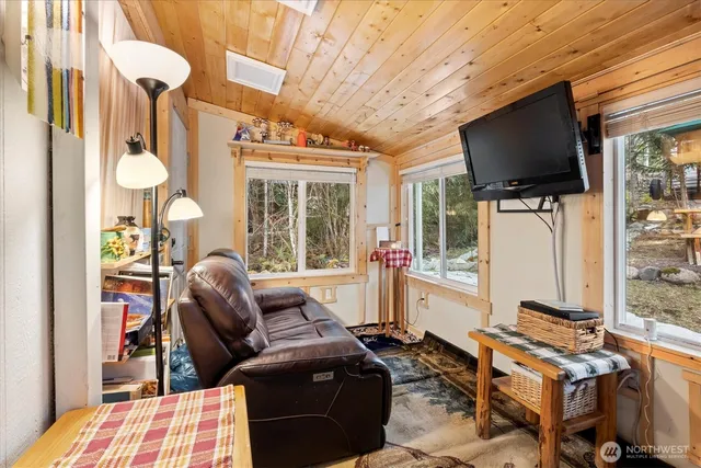 $298,999 | 165 Nisqually Way, Ashford, WA 98304