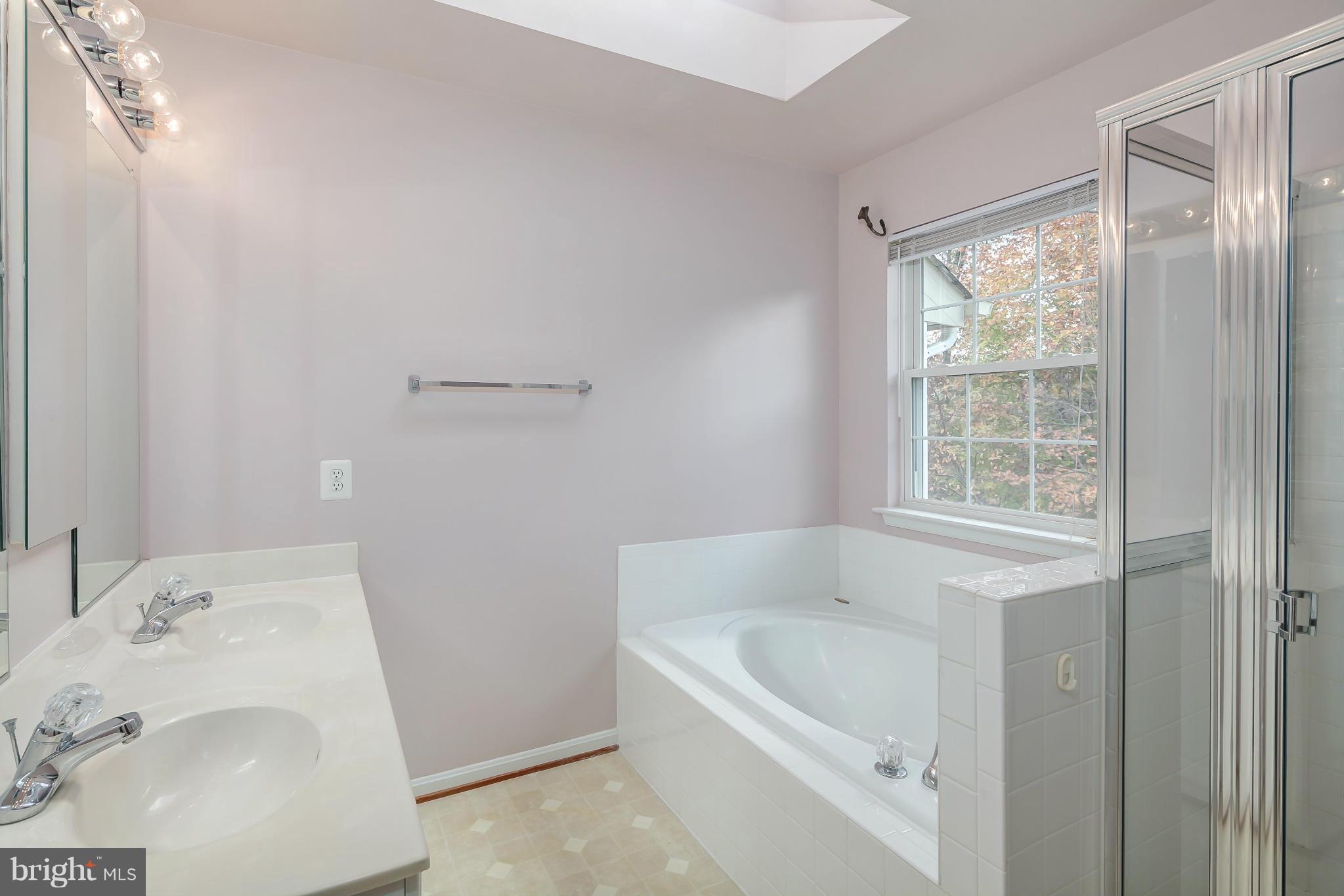 13378 Rushing Water Way Germantown, MD 20874 - Photo 19 of 30 Bath (Master)