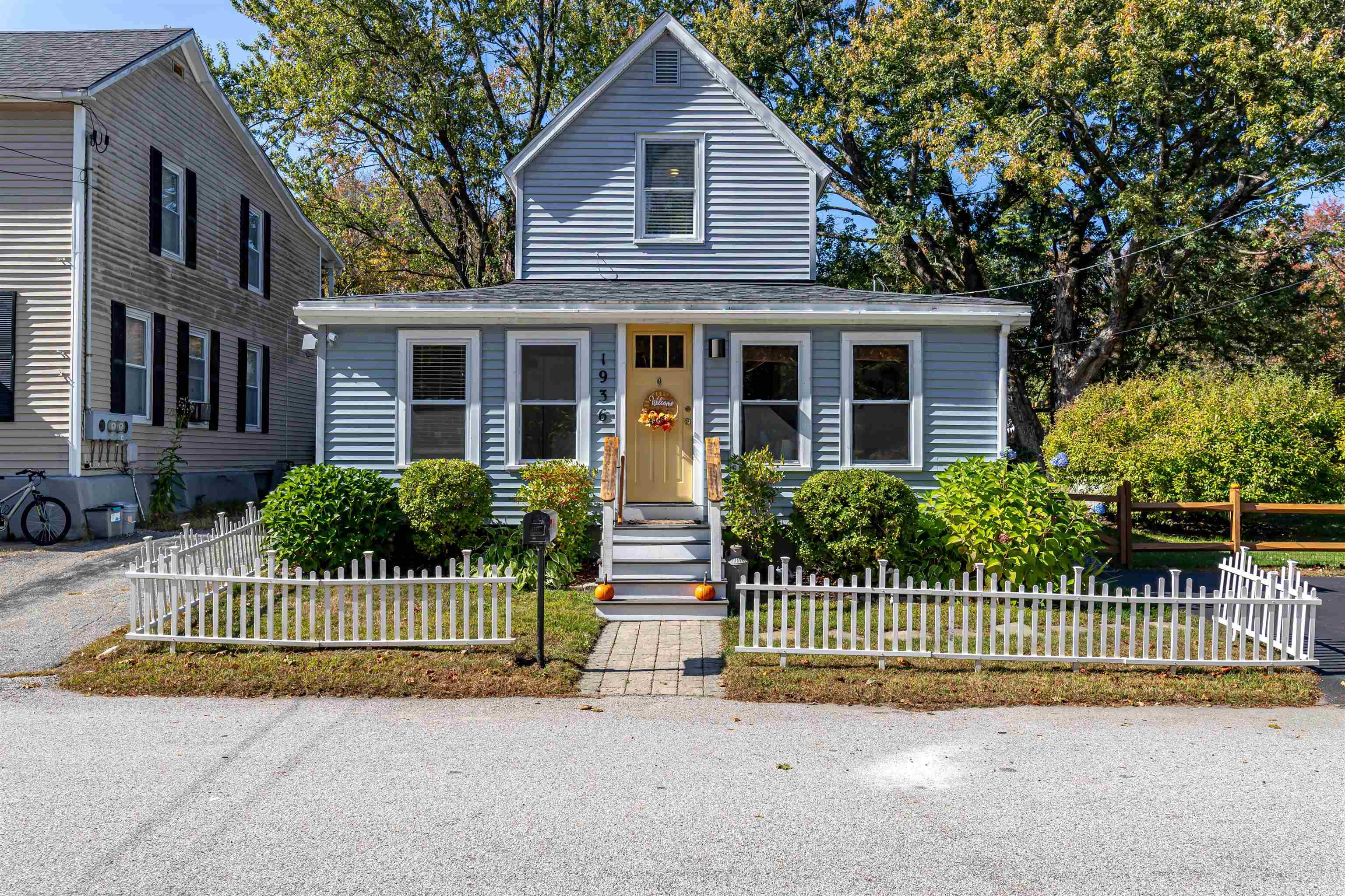 1936 Lake Shore Road Manchester, NH 03109 - Photo 1 of 38