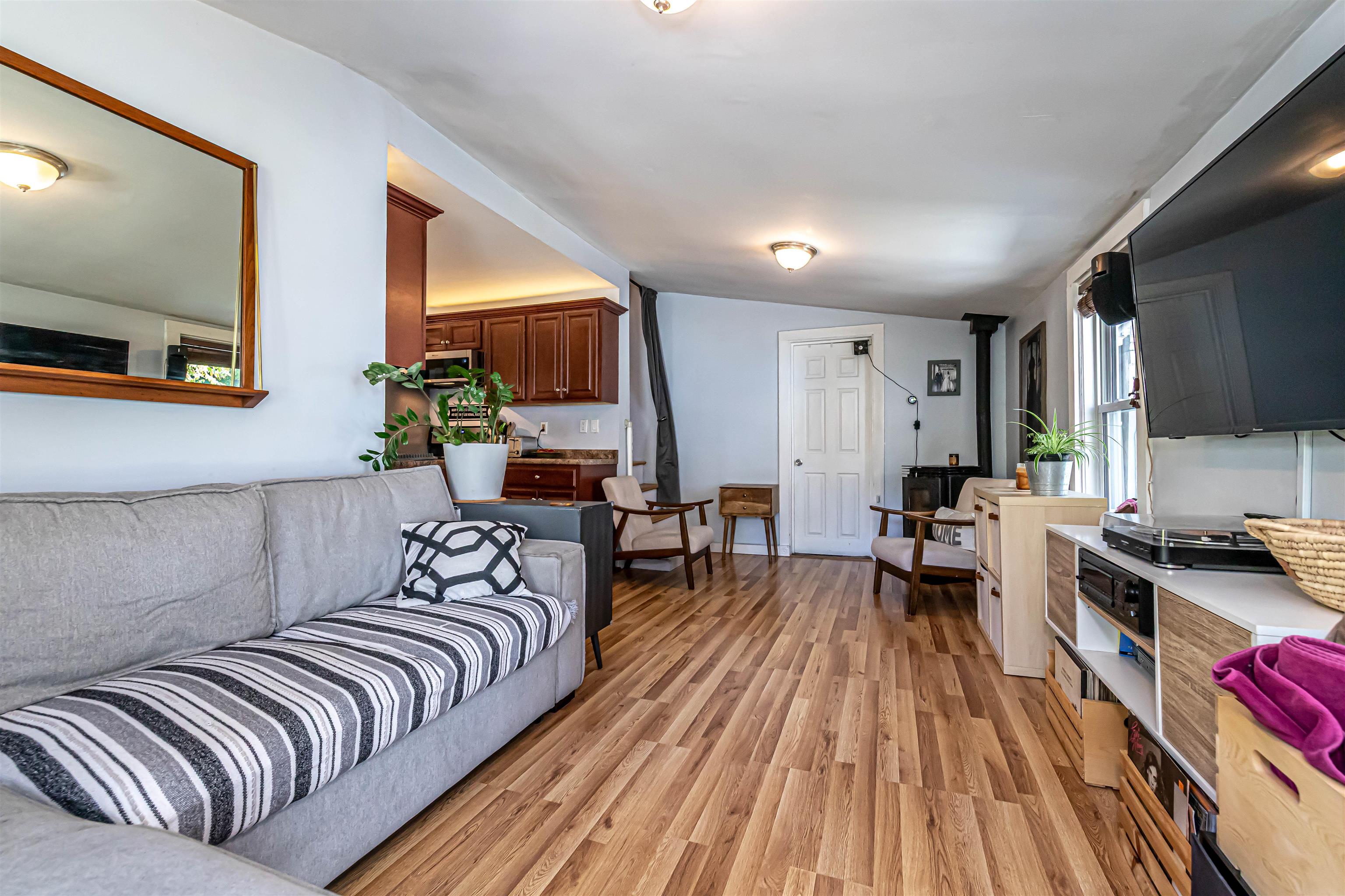 1936 Lake Shore Road Manchester, NH 03109 - Photo 15 of 38