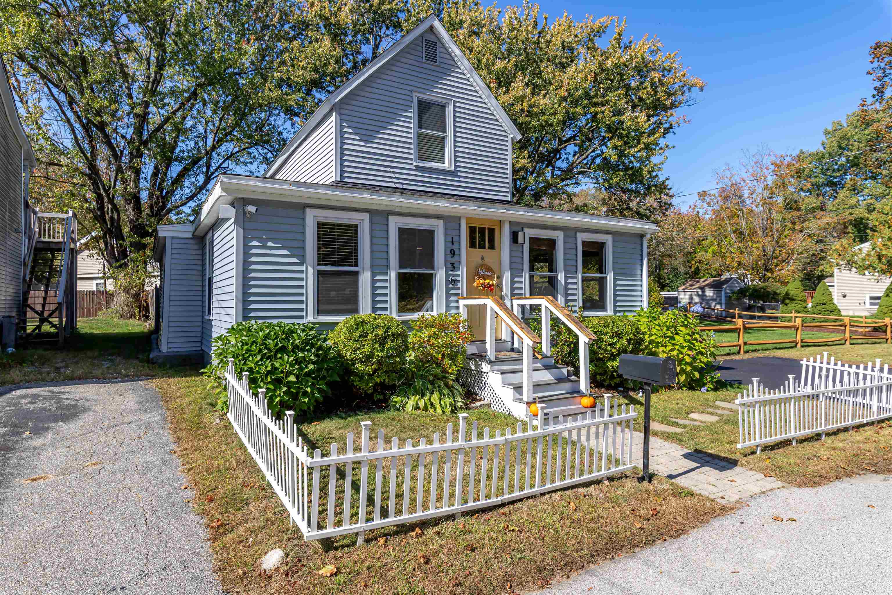 1936 Lake Shore Road Manchester, NH 03109 - Photo 26 of 38