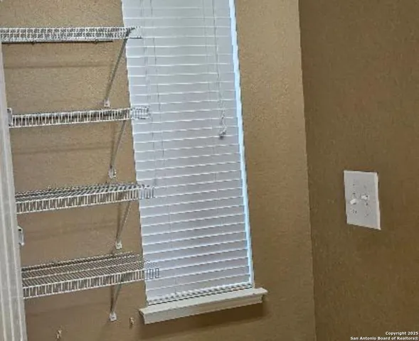 $2,000 | 9019 Burnt Peak, Helotes, TX 78023