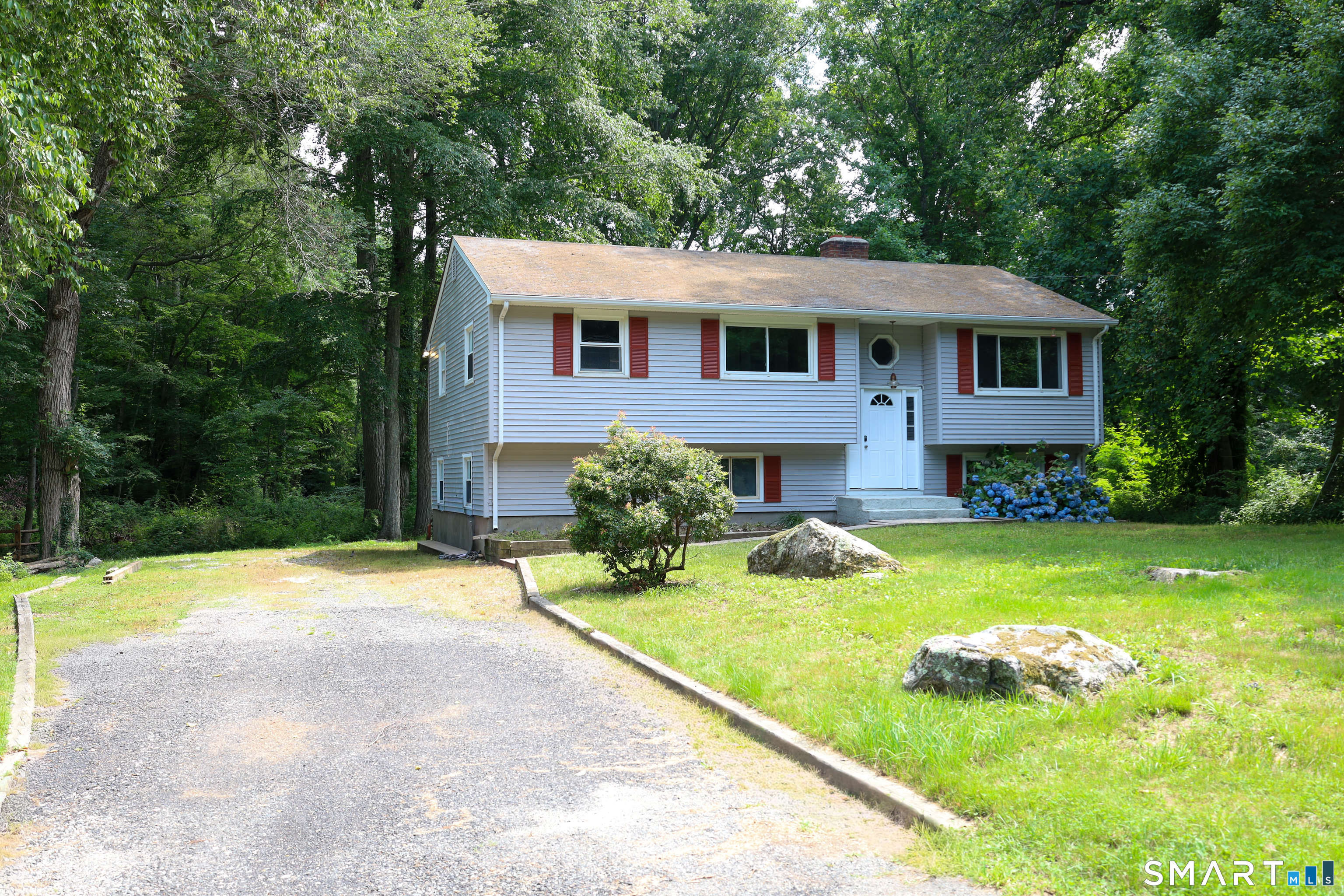 13 Victoria Lane Old Lyme, CT 06371 - Photo 1 of 38