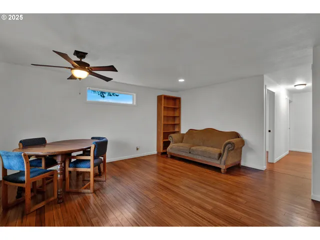 $359,000 | 1650 23rd Street, Florence, OR 97439