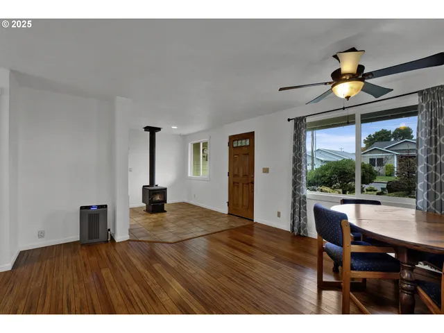 $359,000 | 1650 23rd Street, Florence, OR 97439