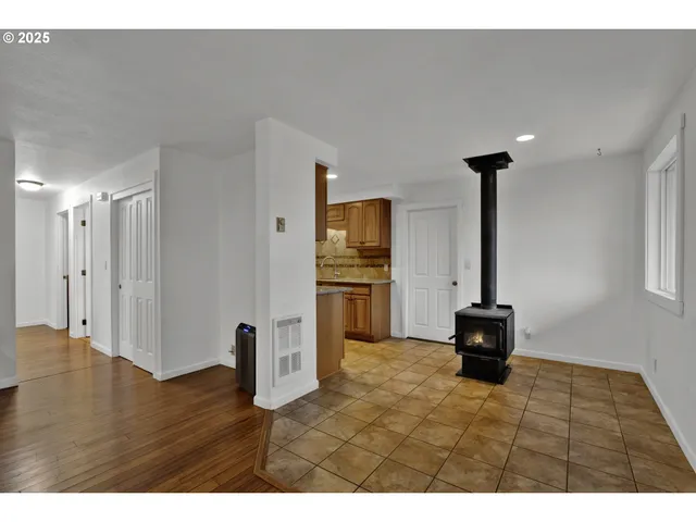 $359,000 | 1650 23rd Street, Florence, OR 97439