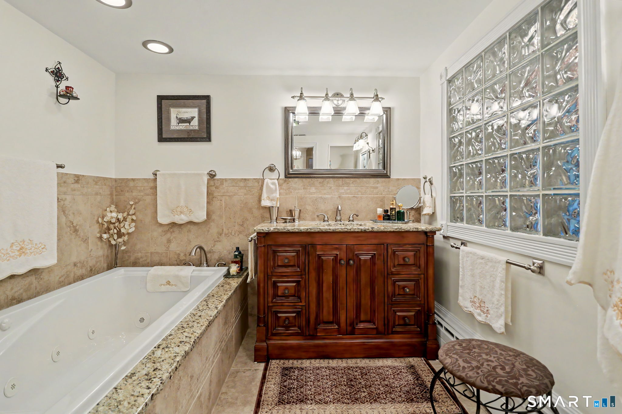 17 Little Plain Road Trumbull, CT 06611 - Photo 18 of 37 Gallery Image 18