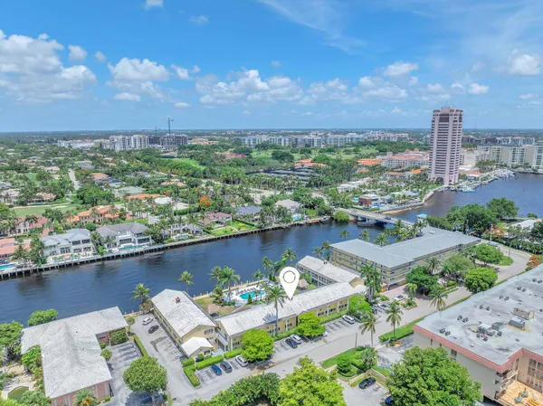 $3,250 | 1035 Spanish River Road, Unit 108, Boca Raton, FL 33432