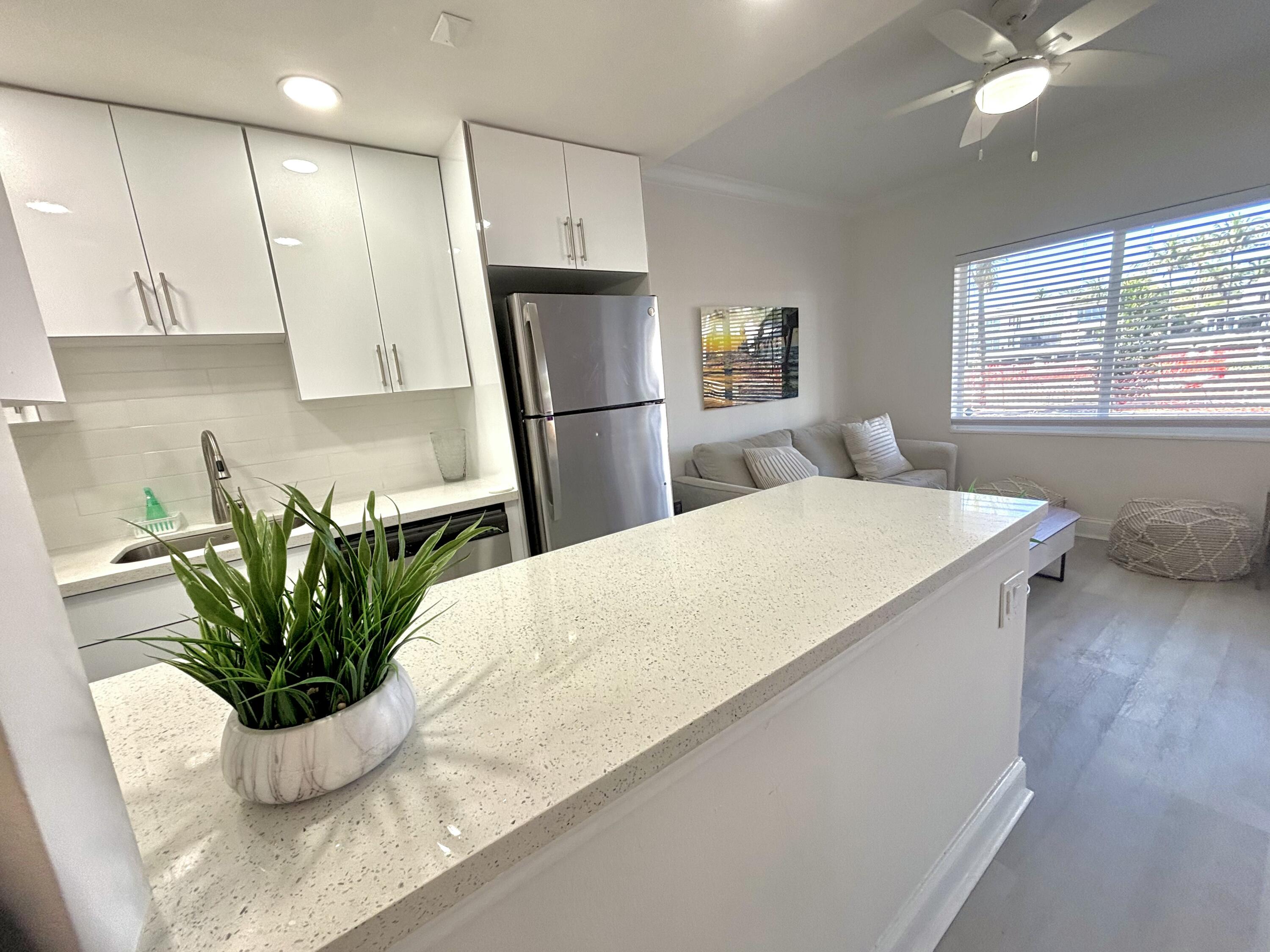 1035 Spanish River Road, Unit 108 Boca Raton, FL 33432 - Photo 5 of 14 IMG_6622