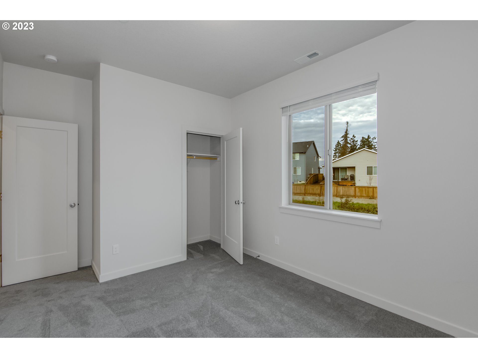 2045 Strong Road Southeast Salem, OR 97302 - Photo 6 of 10 a view of an empty room