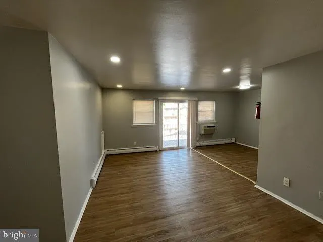 $1,399 | 91 Oak Street, Unit C61, Clementon, NJ 08021