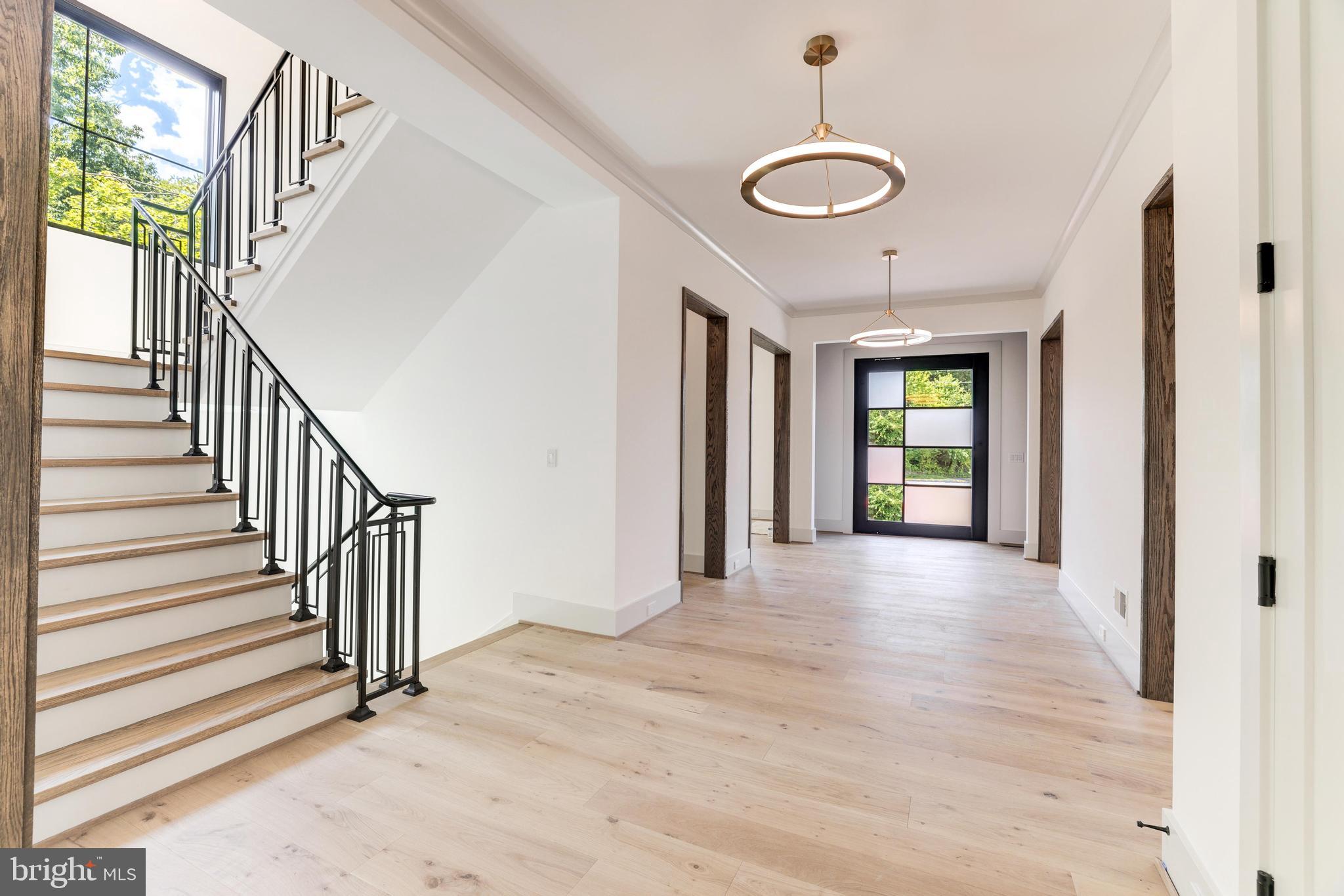 1409 Trap Road Vienna, VA 22182 - Photo 14 of 110