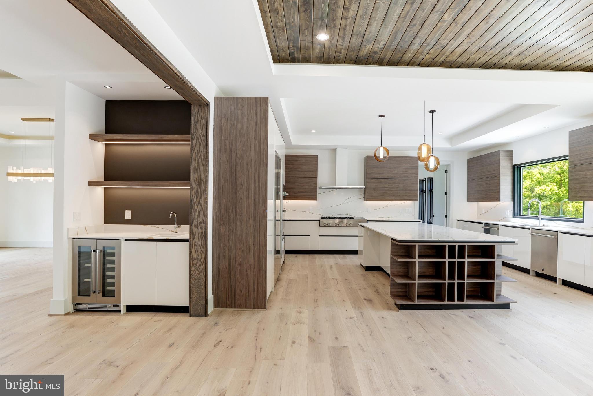 1409 Trap Road Vienna, VA 22182 - Photo 24 of 110