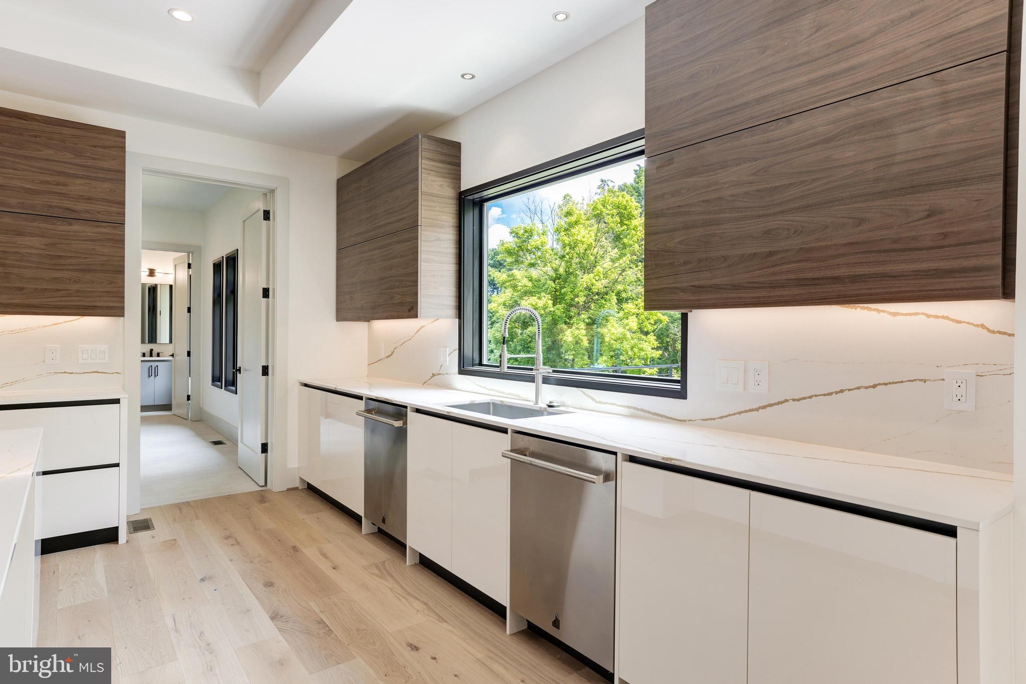 1409 Trap Road Vienna, VA 22182 - Photo 27 of 110