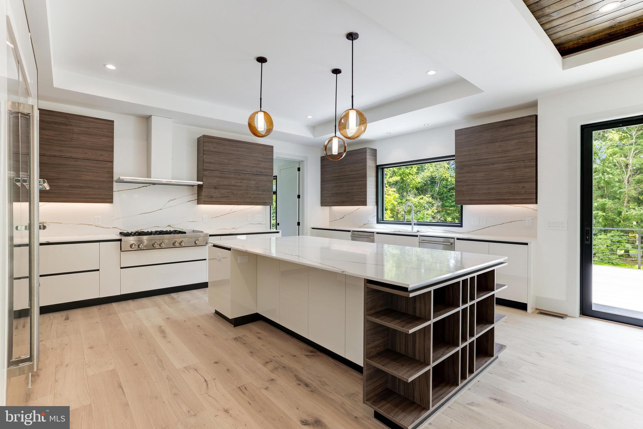 1409 Trap Road Vienna, VA 22182 - Photo 28 of 110