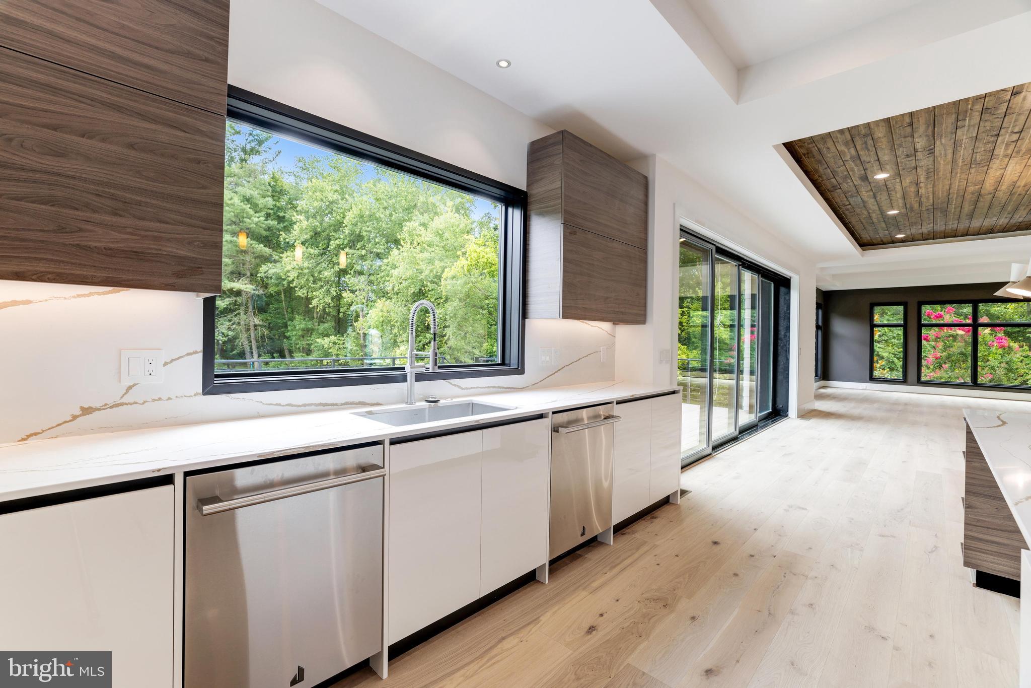 1409 Trap Road Vienna, VA 22182 - Photo 37 of 110