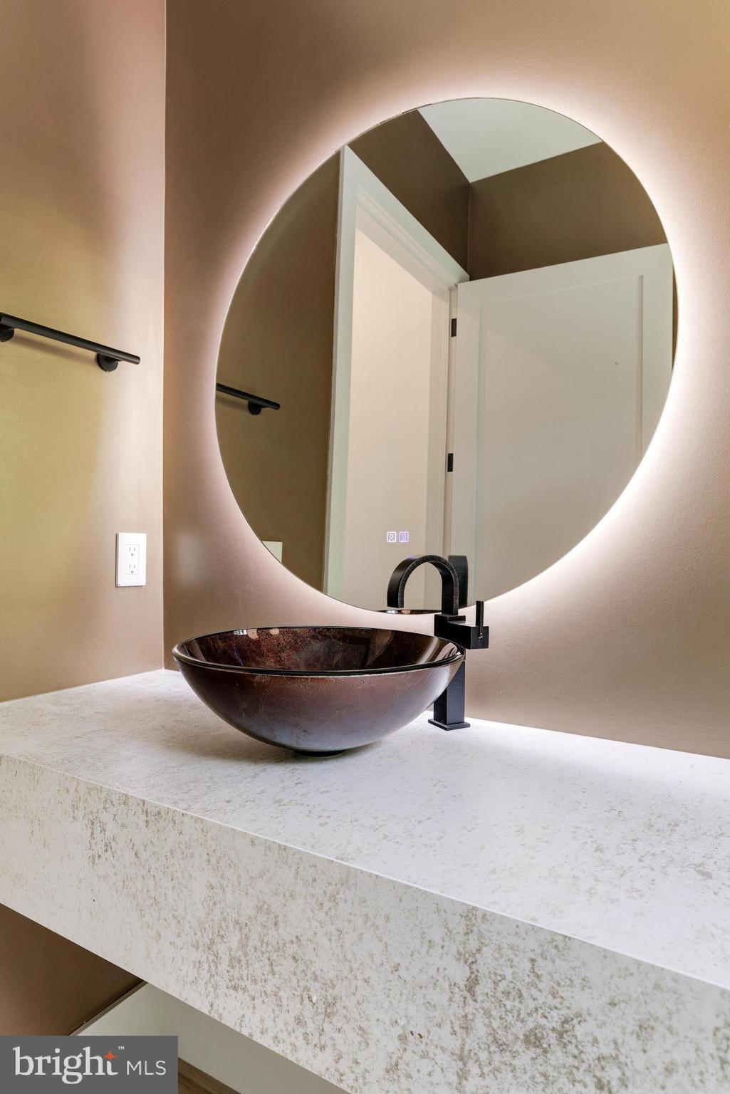 1409 Trap Road Vienna, VA 22182 - Photo 48 of 110