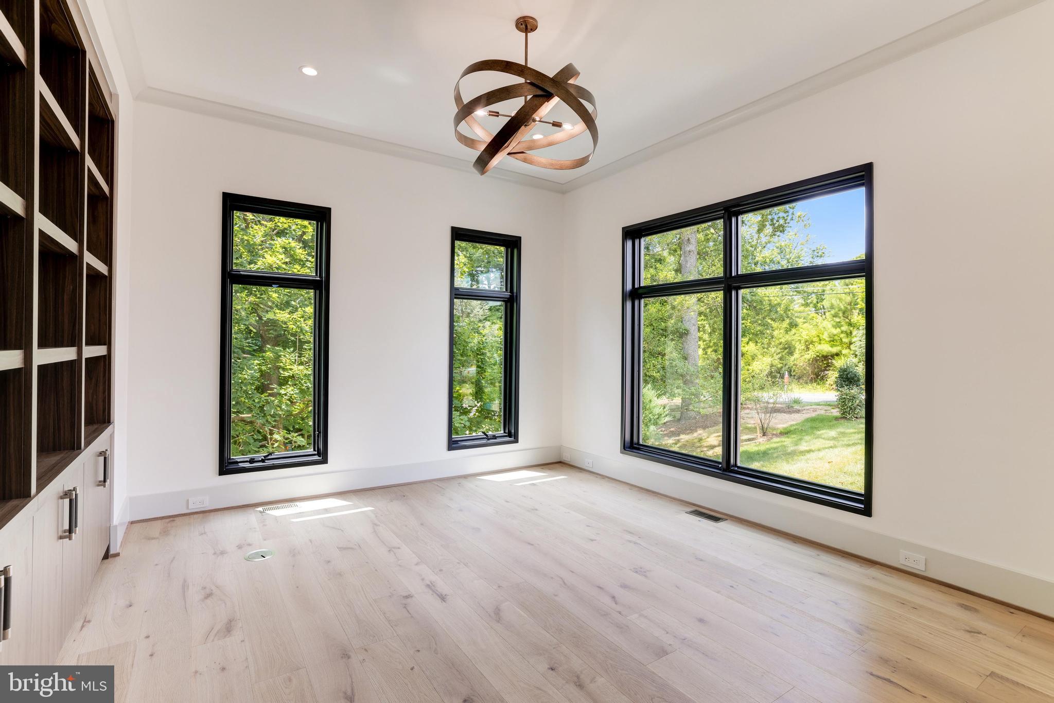 1409 Trap Road Vienna, VA 22182 - Photo 49 of 110