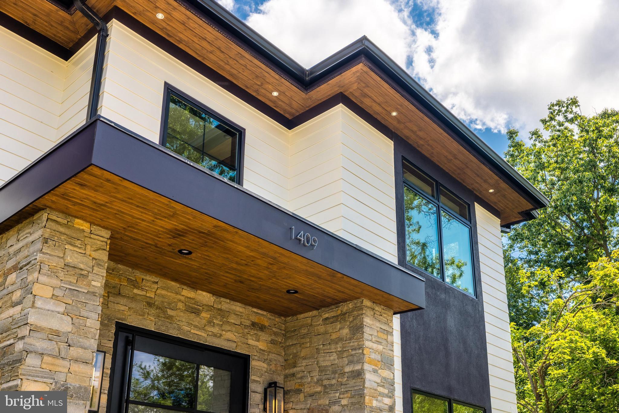 1409 Trap Road Vienna, VA 22182 - Photo 6 of 110