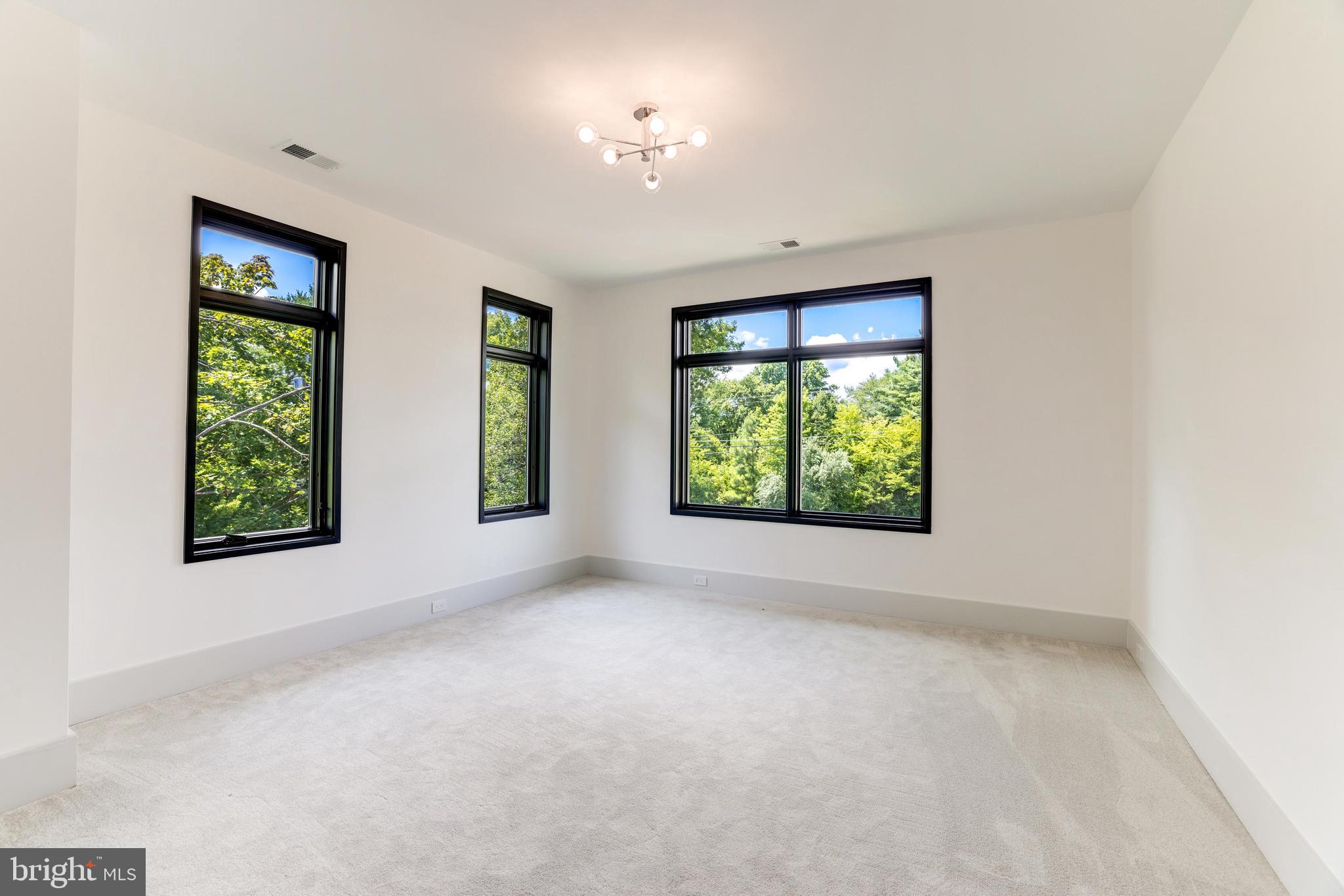 1409 Trap Road Vienna, VA 22182 - Photo 76 of 110