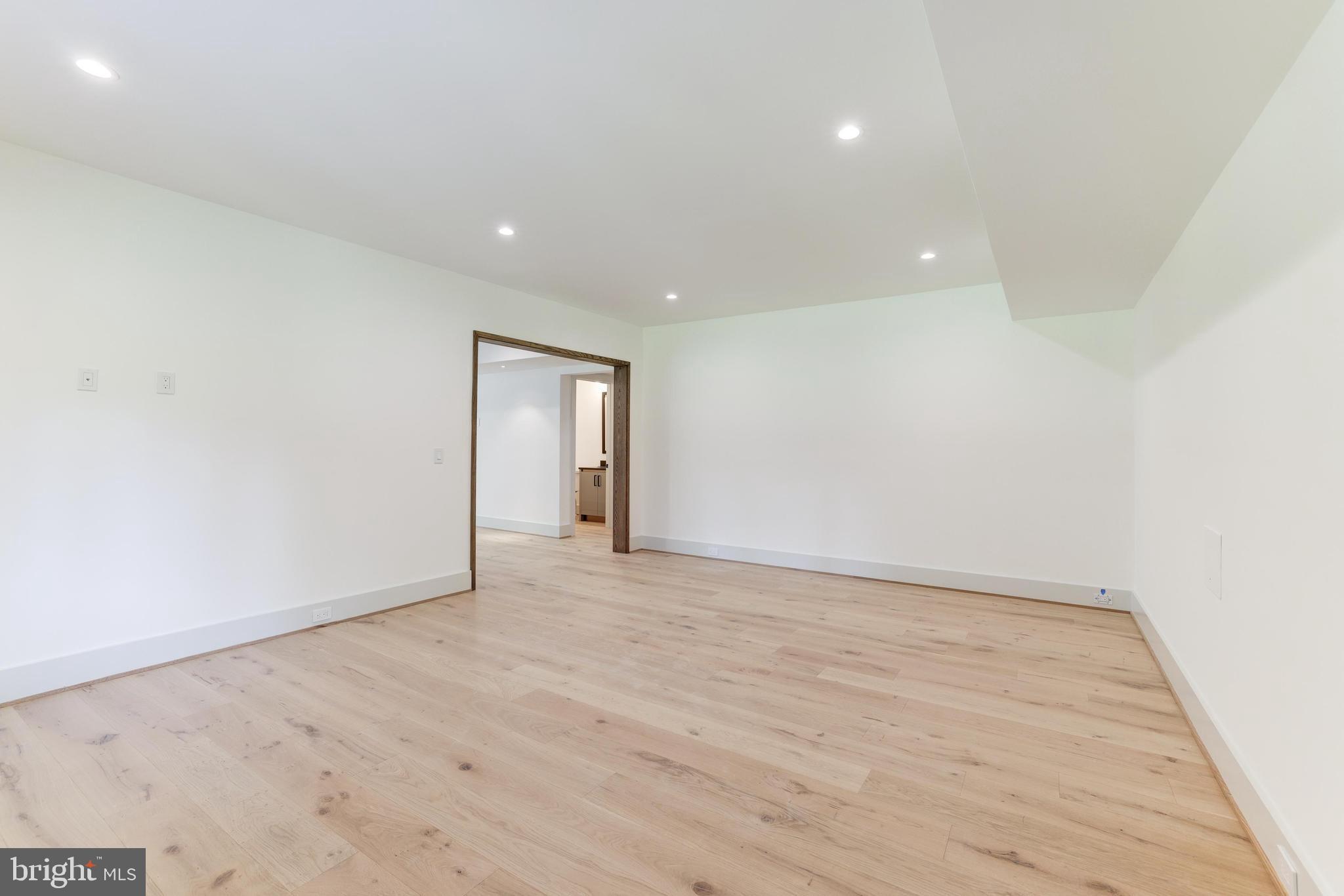 1409 Trap Road Vienna, VA 22182 - Photo 90 of 110