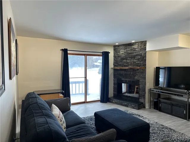 $352,500 | 92 Wildflower, Ellicottville, NY 14731